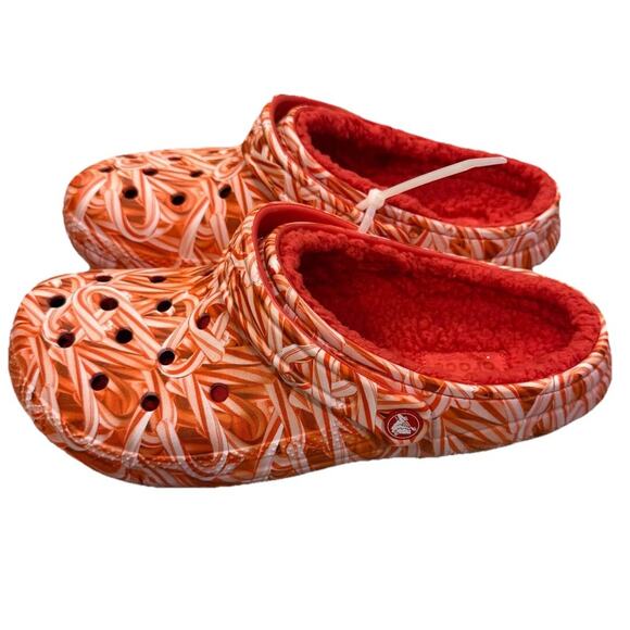 NWT Crocs Classic Lined Candy Cane Clogs Size M9/W11 Red White Christmas Slip On - Picture 1 of 9
